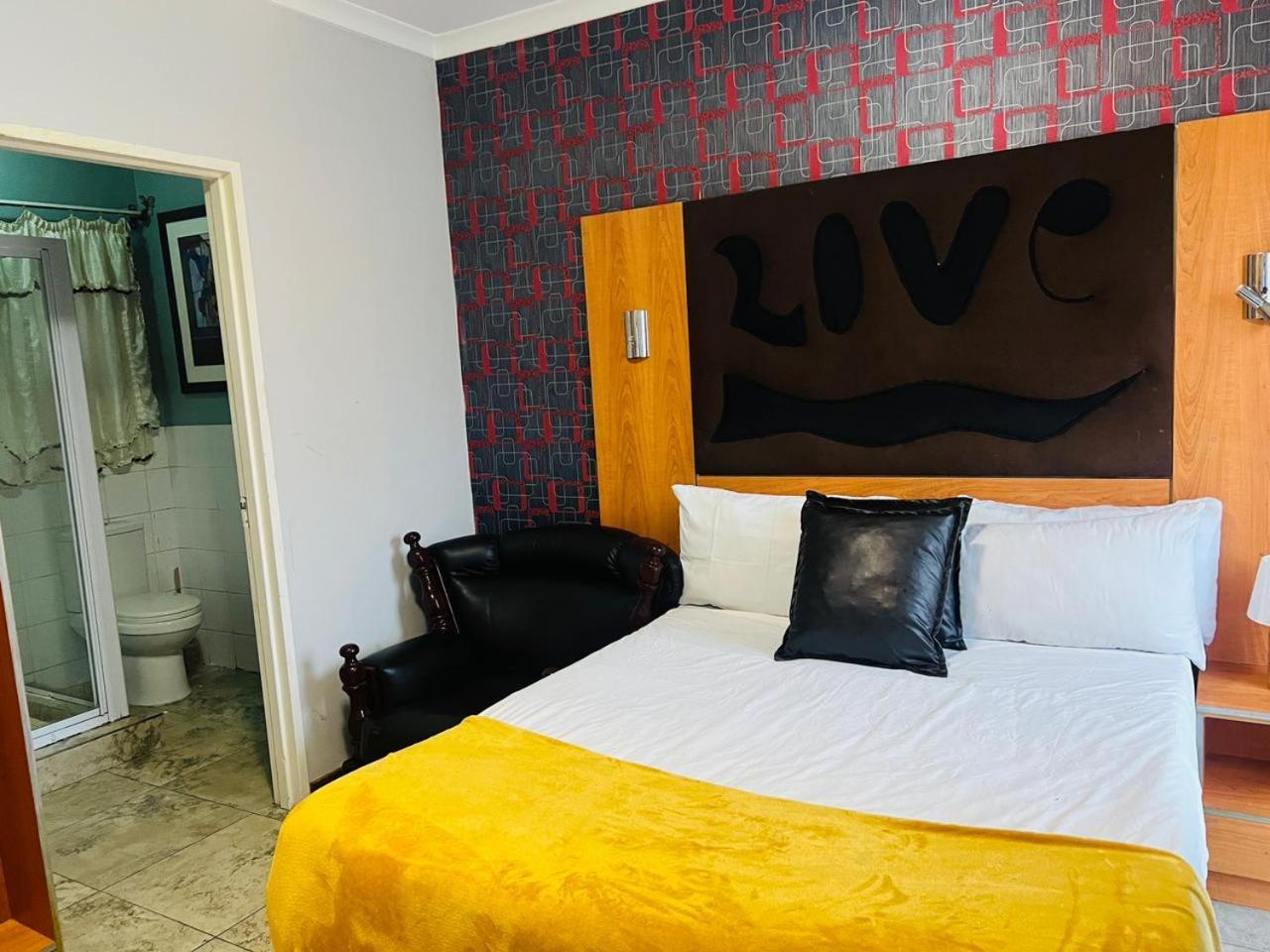 Parow City -Star Legend Lodge Kaapstad Buitenkant foto